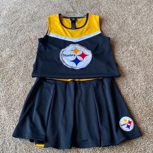 Steeler cheerleaders!!